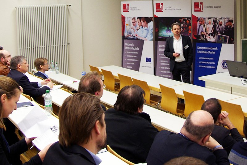 Dr. Norbert Rümmler, Geschäftsführer AMITRONICS GmbH, bestätigte die erfolgreiche Zusammenarbeit mit der Hochschule Landshut.