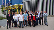 Die Exkursionsgruppe in der Erdgasverdichtungsstation Waidhaus.