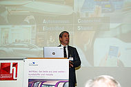 Jean-Marc Ségaud (BMW Group) bei seinem Vortrag.