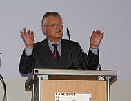 Regierungspräsident Heinz Grunwald sagte seine Unterstützung zu.