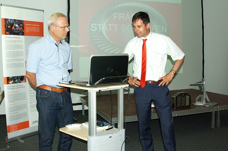 Initiator Dr.-Ing. Stefan Allmeier (Joinventure GmbH & Co.KG) mit Robert Lahnsteiner (MIG WELD).