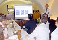 Das neue Veranstaltungsformat Karriere Dinner bietet in lockerer Atmosphäre den Kontakt von Studenten/innen zu Unternehmen wie der VISPIRON AG mit ihrem CEO Amir Roughani.
