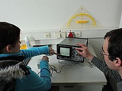 [Translate to Englisch:] Ultraschallprüfgerät Karl Deutsch