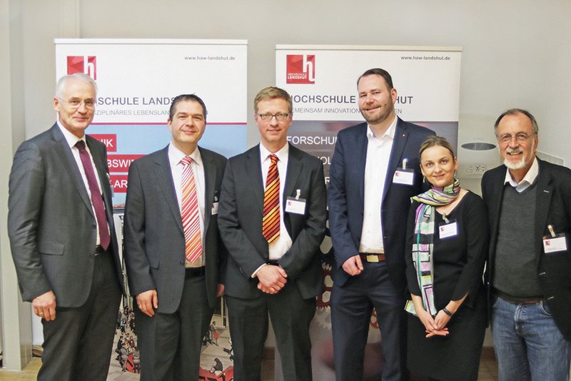Die Akteure der Veranstaltung: Hochschulpräsident Prof. Dr. Stoffel, Prof. Dr. Johann Uhrmann, Dr. Thomas Pröll, Prof. Dr. Christian Seel, Christine Schnellhammer (INDIGO) und Dr. Klaus Funk (ZD.B).
