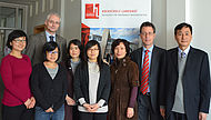 Prof. Dr. Karl Stoffel und Prof. Dr. Fritz Pörnbacher mit der Delegation aus Hongmiao.