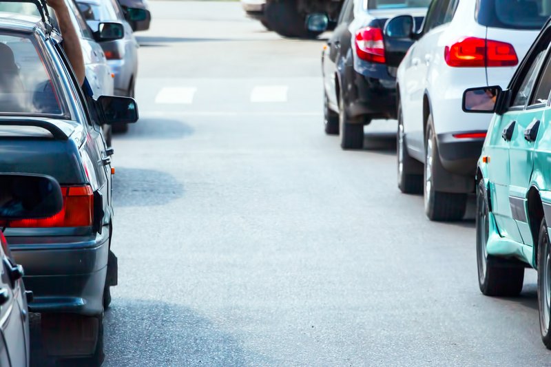 Die Rettungsgasse kann im Ernstfall Leben retten.