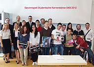 Ein besonderes Highligt bot das Gewinnspiel, hier die Gewinner mit den Sponsoren der Preise.