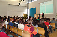Vizepräsidenten Prof. Dr. Dieter Greipl begrüßte die Besucher zum Studieninformationstag.