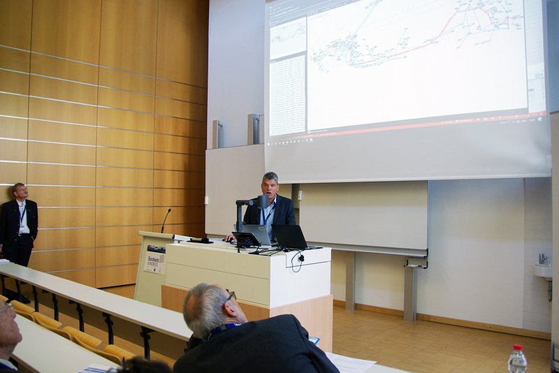 Martin Mewe (BMW Group) bei der Live-Demo.