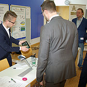 Die Veranstaltung bot Raum zur Diskussion mit den Fachausstellern, hier die GPP Communication GmbH & Co. KG.