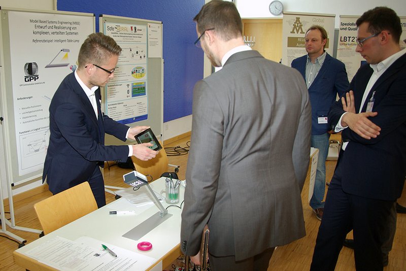 Die Veranstaltung bot Raum zur Diskussion mit den Fachausstellern, hier die GPP Communication GmbH & Co. KG.