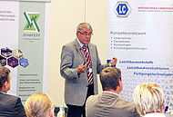 Prof. Michael Leck (HAWK Göttingen) bei seinem Vortrag.