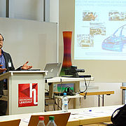 Mit dem Thema Additive Serienfertigung beschäftigte sich Julius Riedelbauch (BMW Group).