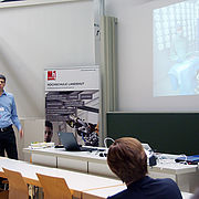 Intelligente Lösungen für die Medizintechnik stellte Jens Schmaler (Brainlab AG, München) vor.