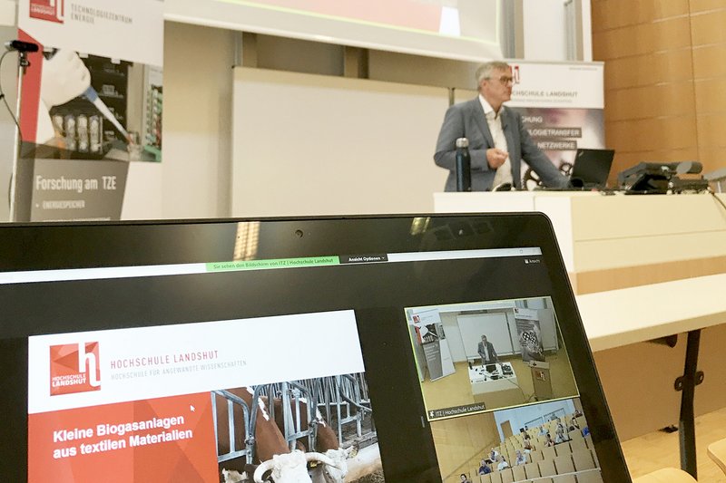 Die Teilnahme an der Veranstaltung war sowohl in Präsenz als auch online möglich.