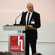 Den ersten Teil der Veranstaltung moderierte Prof. Dr. Eduard Kromer.