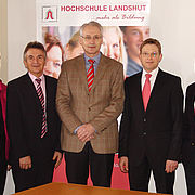 vlnr: MdL Gertraud Goderbauer, MdL Walter Taubeneder, Hochschulpräsident Prof. Dr. Karl Stoffel, MdL Oliver Jörg, OB Hans Rampf