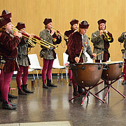 The Salzburger Trumeter band provided the musical accompaniment for the event and an early taster of this year’s Landshut Wedding festival.