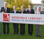 Die Hochschulleitung mit (v.l.n.r.) Hochschulpräsident Prof. Dr. Karl Stoffel, Prof. Dr. Holger Timinger, Prof. Dr. Gudrun Schiedermeier, Prof. Dr. Alexander Kumpf und Kanzler Dr. Johann Rist.