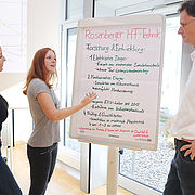 Der Bachelorstudiengang Wirtschaftsingenieurwesen vermittelt in ausgewogenem Umfang fachliche Kenntnisse wichtiger Ingenieurwissenschaften und der Betriebswirtschaftslehre. Während des gesamten Studiums wird besonderes Gewicht auf die Integration dieser zwei Ausbildungsbereiche gelegt. Hinzu kommt die Weiterentwicklung der überfachlichen Fertigkeiten und Kompetenzen wie z. B. Teamarbeit und Kommunikation.