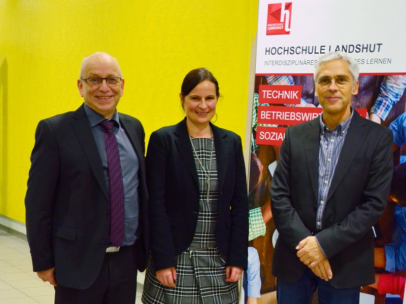 Prof. Dr. Walter Fischer, Prof. Dr. Diana Hehenberger-Risse und Prof. Dr. Dieter Koller (v. links) hielten ihre Antrittsvorlesungen an der Hochschule Landshut. 