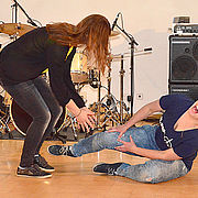 Mit vollem Körpereinsatz präsentierte sich das Improvisationstheater