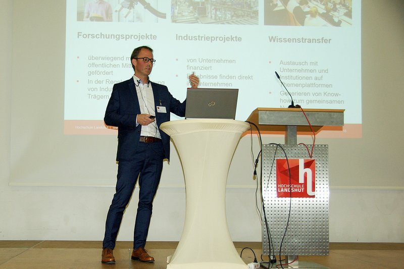 Das Potenzial von gemeinsamen Forschungs- und Industrieprojekten beleuchtete Marc Bicker.
