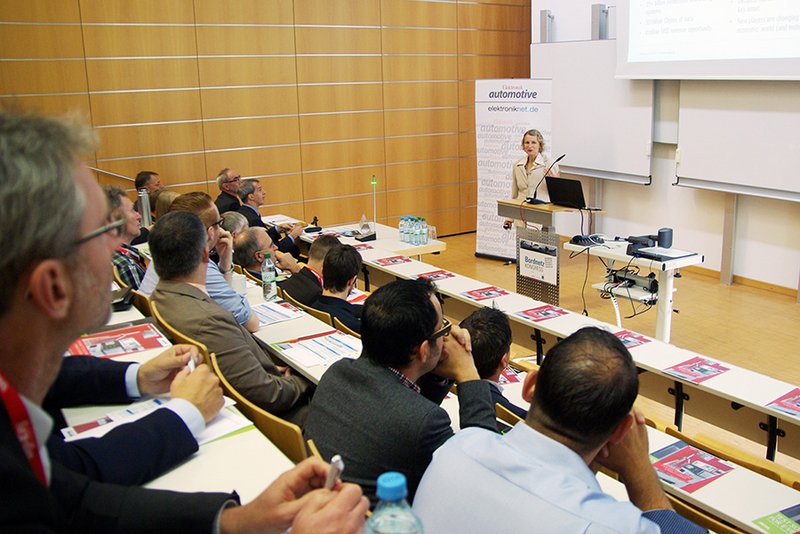 Dr. Kirsten Matheus, BMW Group, bei ihrer Keynote. 