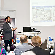 Mit der additiven Fertigung mittels robotergeführtem Hochdruck-Kaltgasspritzen befasste sich Ismail Ünsal (Fraunhofer-Institut für Gießerei-, Composite- und Verarbeitungstechnik IGCV, Augsburg). 
