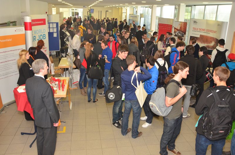 Weit über 2000 Studierende der Hochschule Landshut besuchten die 18. Studentische Karrierebörse
