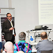 Einen Blick aus der Praxis warf Franz Maidl (Technologiezentrum der BMW Group Landshut) auf die robotischen Direktextrusion.