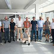 Beim Projekttreffen an der Hochschule Landshut trafen sich Partner aus Forschung und Industrie. Die Gastgeber (v.r.): Marc Bicker (ITZ), Prof. Dr. Norbert Babel, Prof. Dr. Otto Huber.