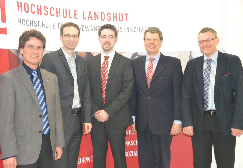 von links nach rechts: Prof. Dr. rer. nat. Karl-Heinz Pettinger, Prof. Dr.-Ing. Tim Rödiger, Referent Erik Steinmüller von der Enercon GmbH, Prof. Dr. Stefan-Alexander Arlt und Prof. Dr. rer. nat. Josef Hofmann