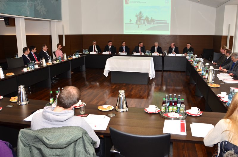 Großes Interesse an der Gebäudepresentation bei Politik, Wirtschaft, Hochschule und den Medien