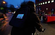Studierende der Hochschule Landshut haben ein Brems- und Blinklicht-System für Fahrradfahrer entwickelt.