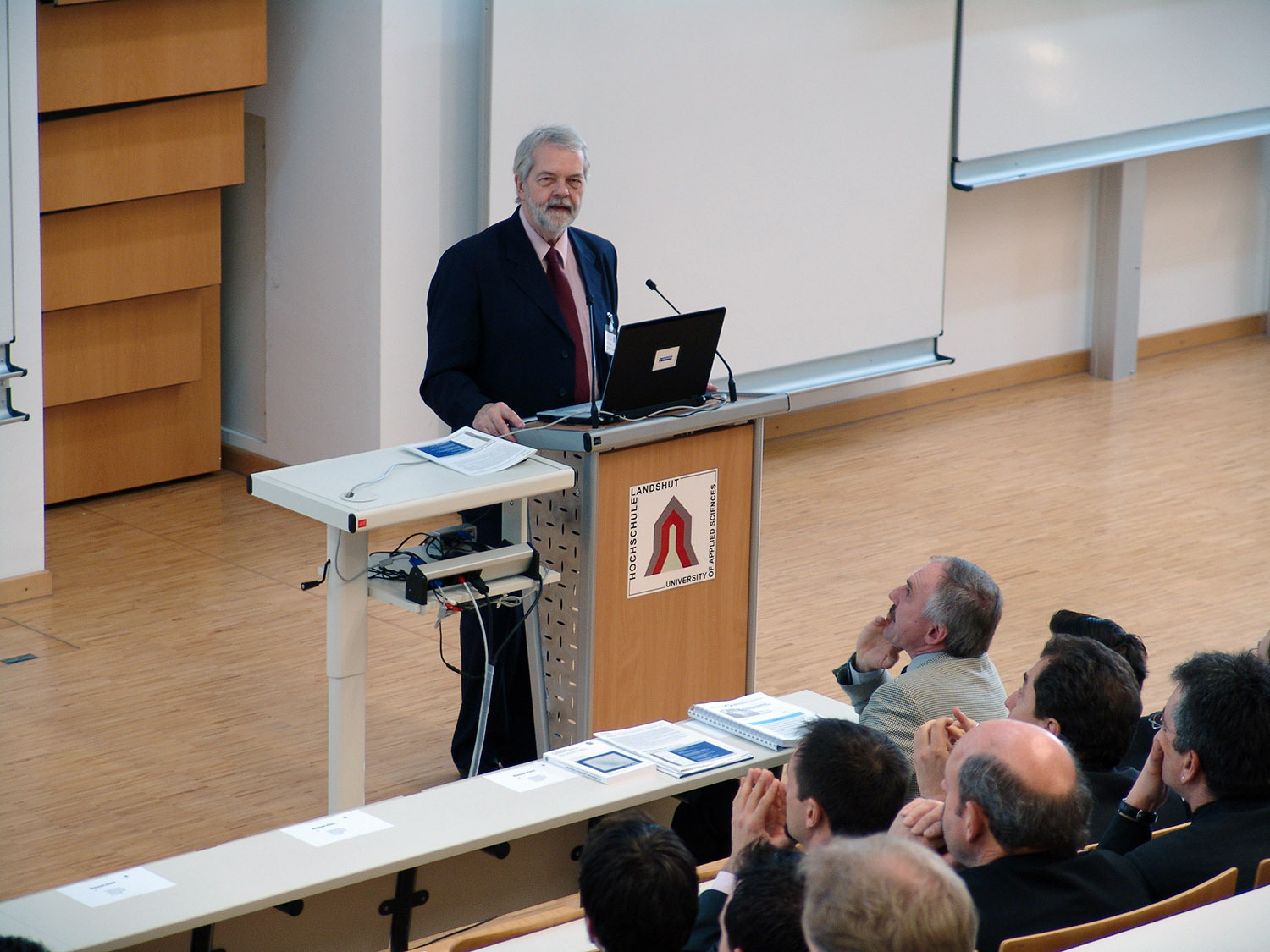 in Umdenken hin zu regenerativen Energien forderte Prof. Dr. Peter Hennicke, (früherer Präsident des Wuppertal Instituts für Klima, Umwelt und Energie sowie Mitglied in drei Enquete-Kommissionen des Deutschen Bundestages). in Umdenken hin zu regenerativen Energien forderte Prof. Dr. Peter Hennicke, (früherer Präsident des Wuppertal Instituts für Klima, Umwelt und Energie sowie Mitglied in drei Enquete-Kommissionen des Deutschen Bundestages).