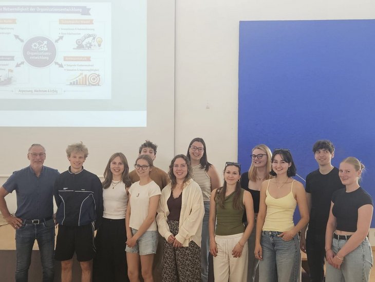 Besuch von Karl Hacker der BMW AG