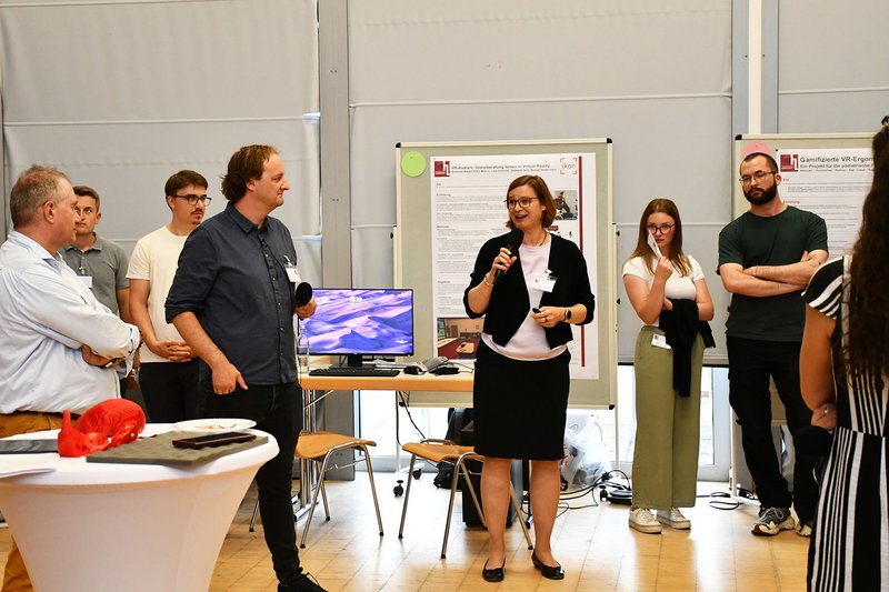 Prof. Dr. Stefanie Remmele und Prof. Dr. Christoph Auer ebenfalls in der Session zum Thema Chirurgie.