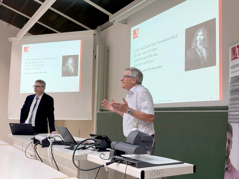 Zahlreiche Fragen an Prof. Dr. Josef Hofmann in in der anschließenden Diskussion - moderier von Prof. Dr. Tim Rödiger - zeigten das große Interesse am Thema.
