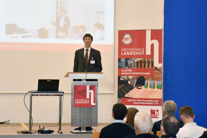 Über das insgesamt 10. Fachsymposium an der Hochschule Landshut freute sich Veranstaltungsinitiator Prof. Dr. Artem Ivanov. 