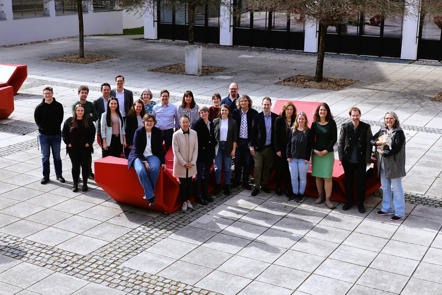 Gruppenfoto der Fakultätsmitglieder