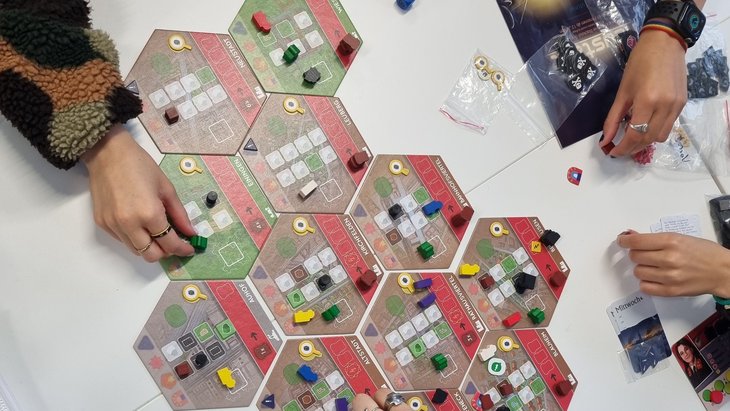 Serious Game „Neustart“ Serious Game „Neustart“