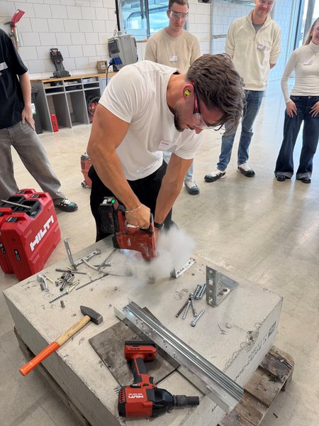 Hilti-Produkte im Einsatz Hilti-Produkte im Einsatz