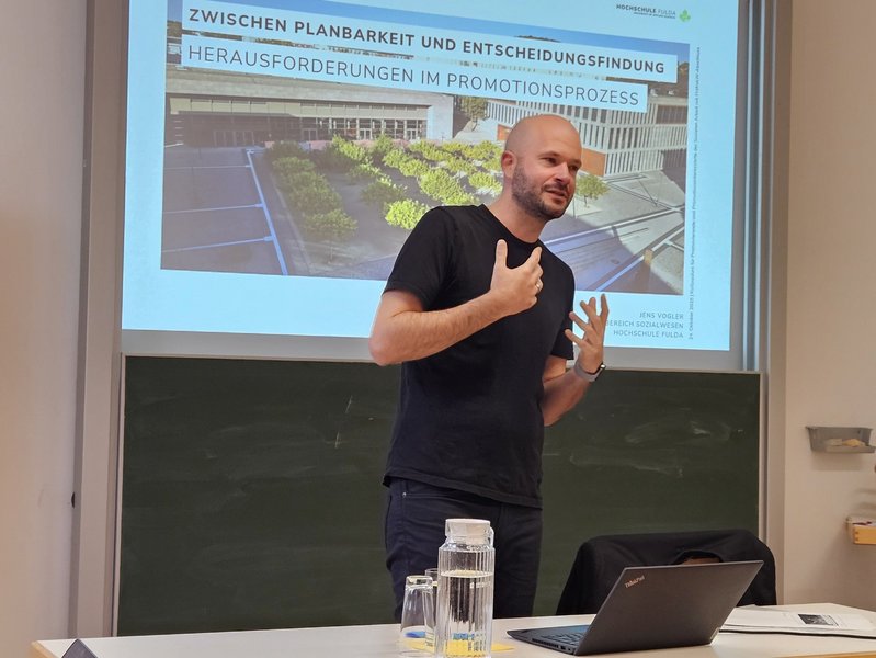 Vortragender auf dem : DGSA-Promotionskolloquium in Berlin 