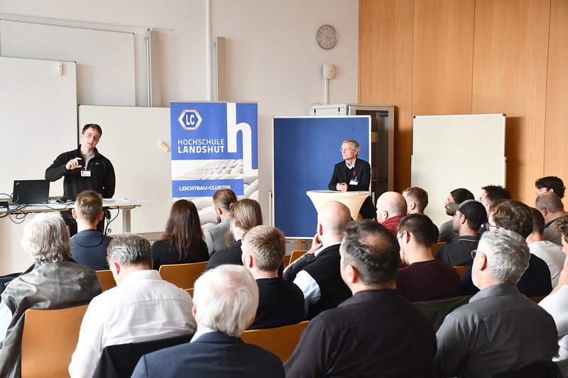 Für Dr. Bernd Muschard (Rapidobject GmbH) steht die Entwicklung von integrierten Prozessketten mit KI noch ganz am Anfang. Für Dr. Bernd Muschard (Rapidobject GmbH) steht die Entwicklung von integrierten Prozessketten mit KI noch ganz am Anfang.