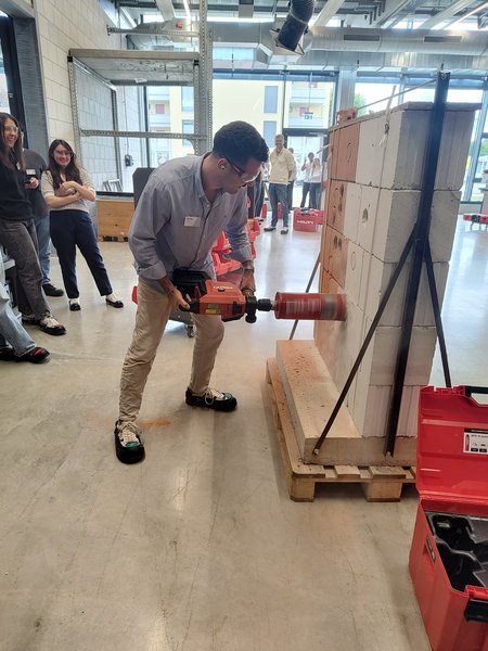 Hilti-Produkte im Einsatz Hilti-Produkte im Einsatz